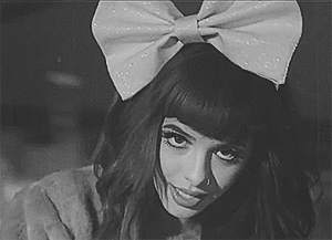 exclusive-melanie-martinez-performs-an-acoustic-rendition-of-carousel