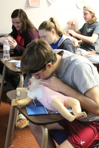 Advanced Health classes get certified in CPR
