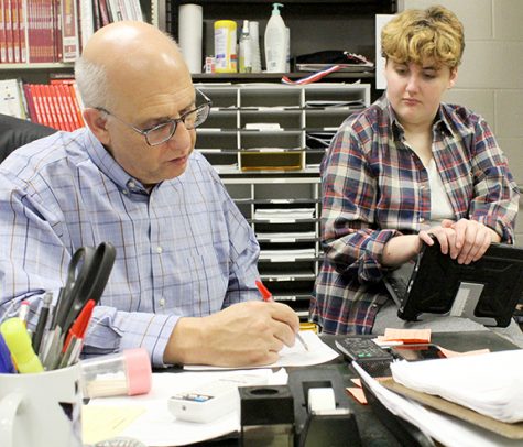 Journalism instructor Bill Gasper named Jackie Engel Award winner