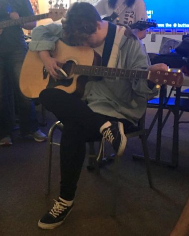 Guitar Club expands in size as its third year begins
