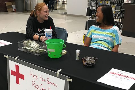 Red Cross Club does fundraiser at mall