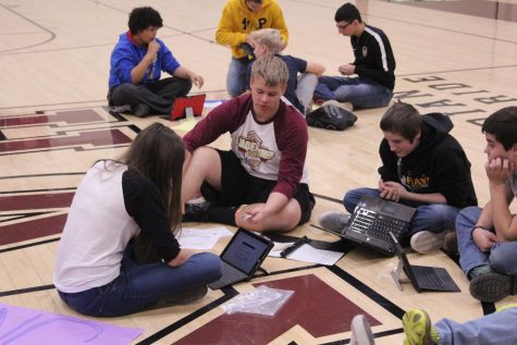 Freshmen complete final leadership meeting